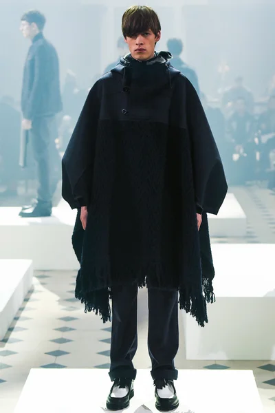 Look 11